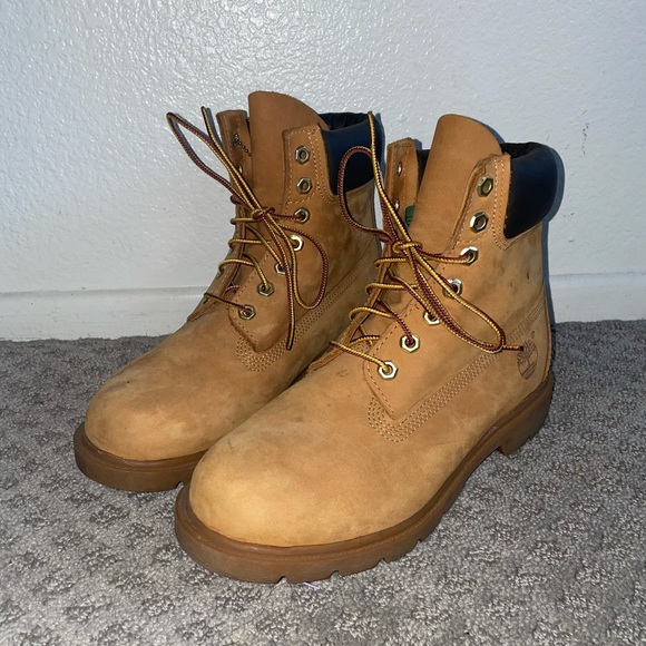 Timberland Boots - Picture 2 of 3